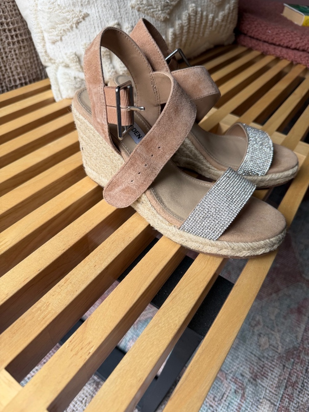 Rialto Espadrille Wedge Sandals Rhinestones Sparkling Strap Tan Buckle 6.5